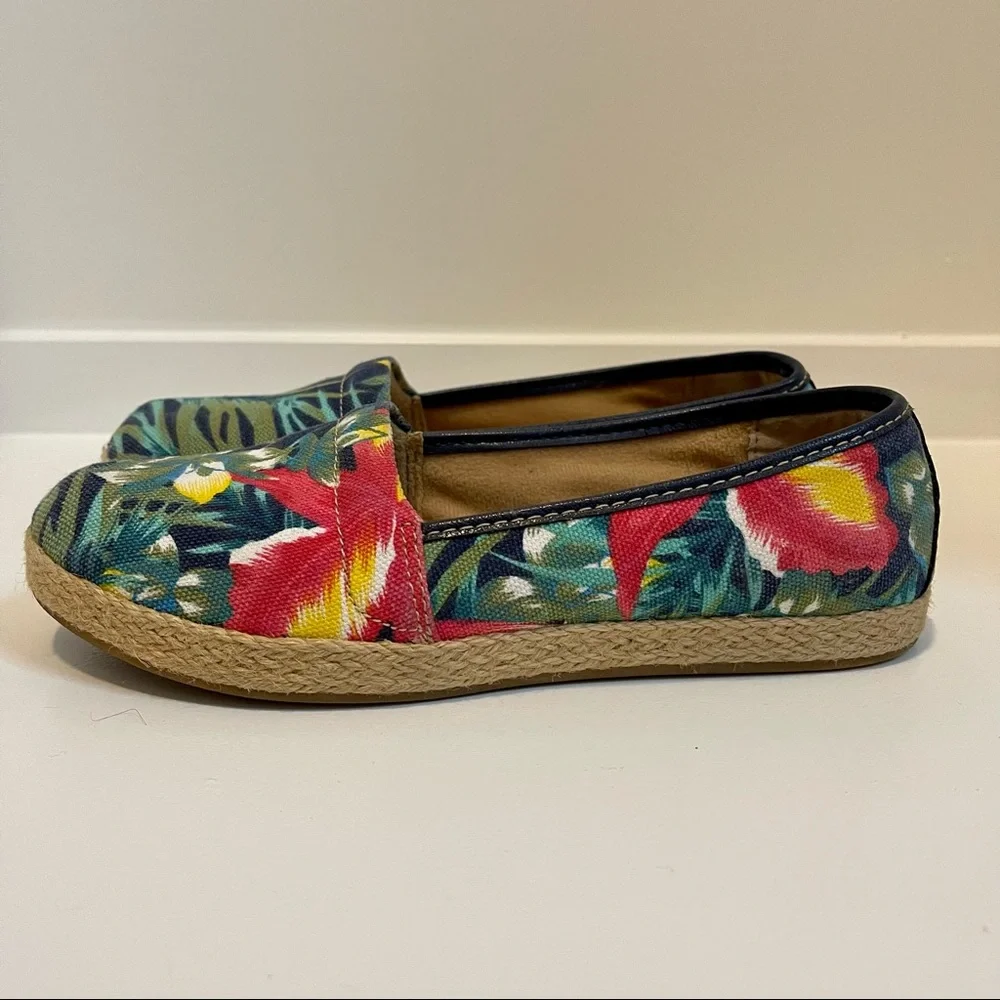 b.o.c. By Born Canvas Espadrilles Slip On Shoes 7M - Picture 1 of 7